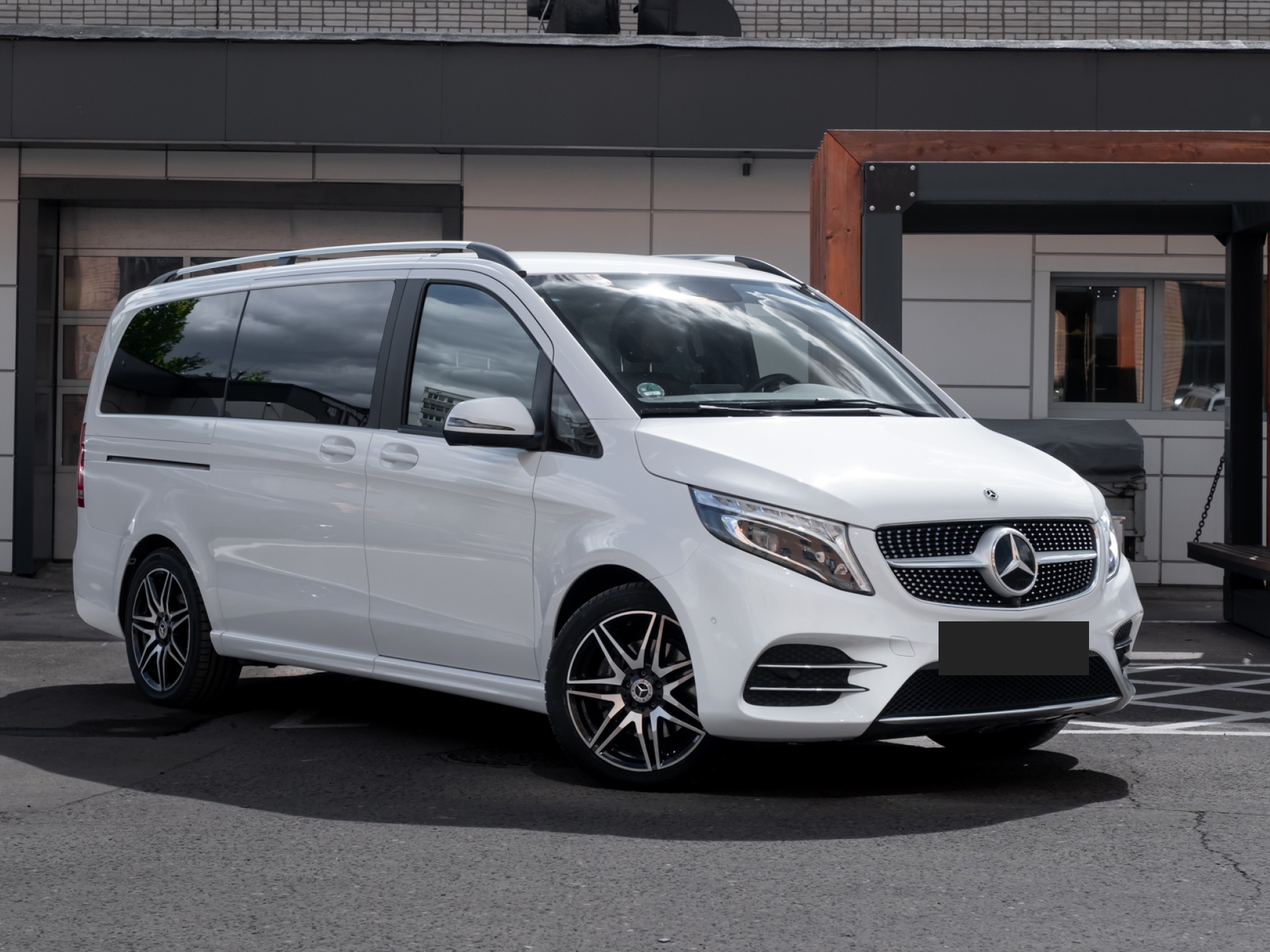 Mercedes-Benz V-Class в броне